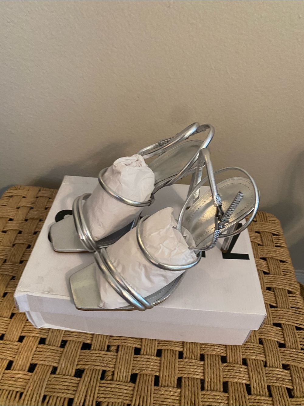 Schutz. Silver Strap Women’s Heeled Sandals. Size 9.5. With Box/Dust Bag.Brazil.